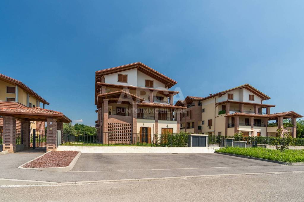 appartamento in vendita a Carnate