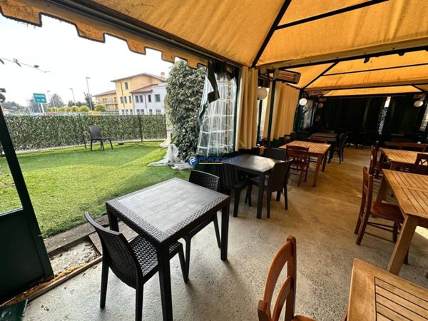 negozio in vendita a Carnate