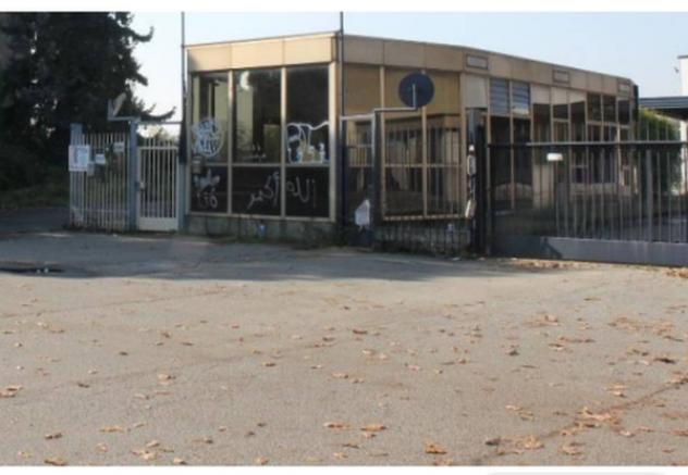 locale commerciale in vendita a Carnate