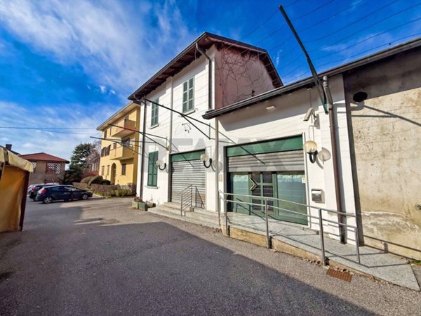 casa indipendente in vendita a Carnate