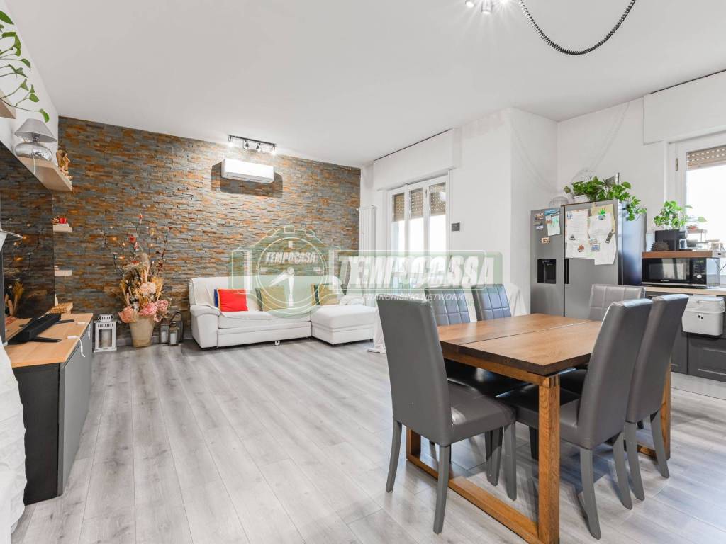 appartamento in vendita a Carnate