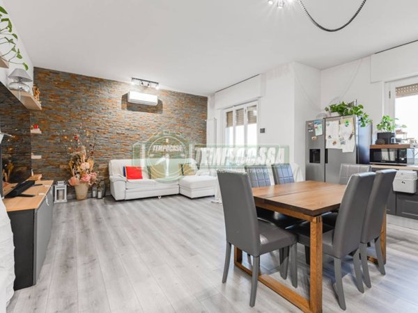 appartamento in vendita a Carnate