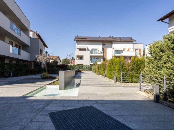 appartamento in vendita a Carnate