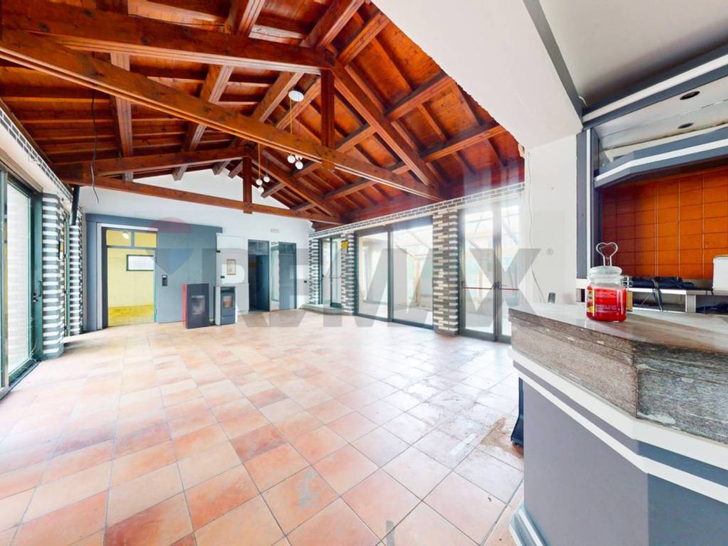 negozio in vendita a Carnate