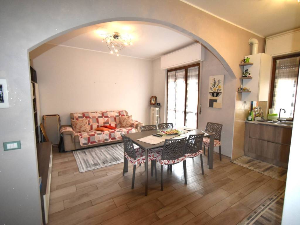 appartamento in vendita a Carnate