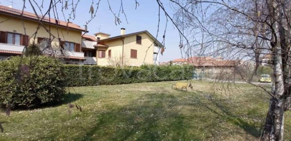 appartamento in vendita a Carnate