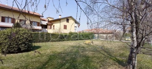 appartamento in vendita a Carnate