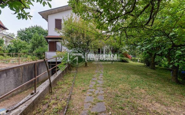 casa indipendente in vendita a Carnate
