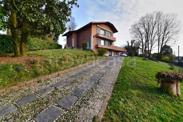 casa indipendente in vendita a Carnate