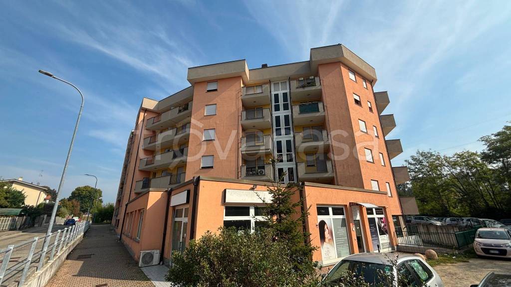 appartamento in vendita a Carnate