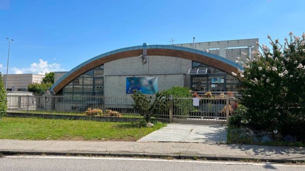 negozio in vendita a Cavenago di Brianza