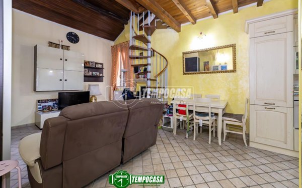 appartamento in vendita a Cavenago di Brianza