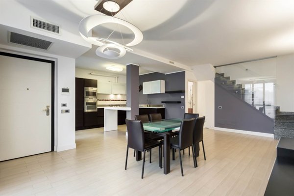 casa indipendente in vendita a Cavenago di Brianza