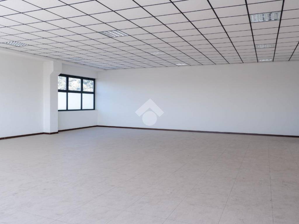 ufficio in vendita a Cavenago di Brianza