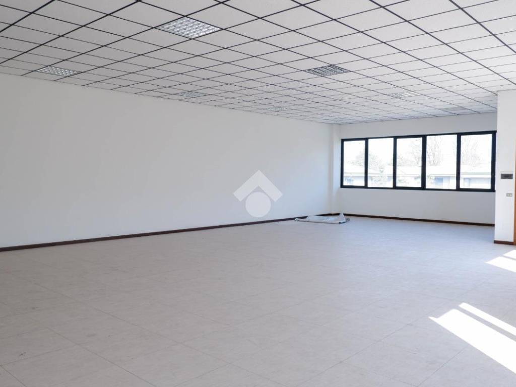 ufficio in vendita a Cavenago di Brianza