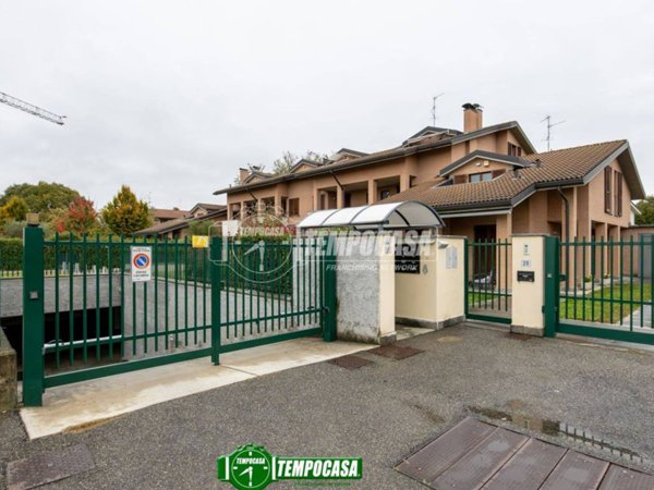 appartamento in vendita a Cavenago di Brianza