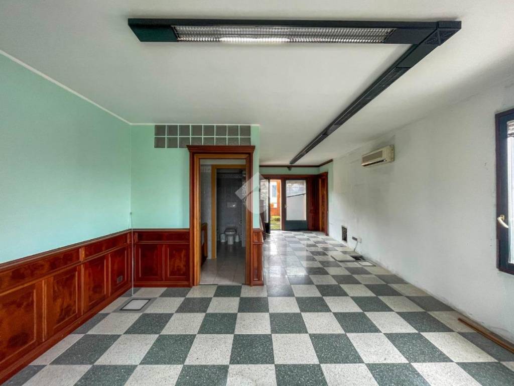 ufficio in vendita a Cavenago di Brianza