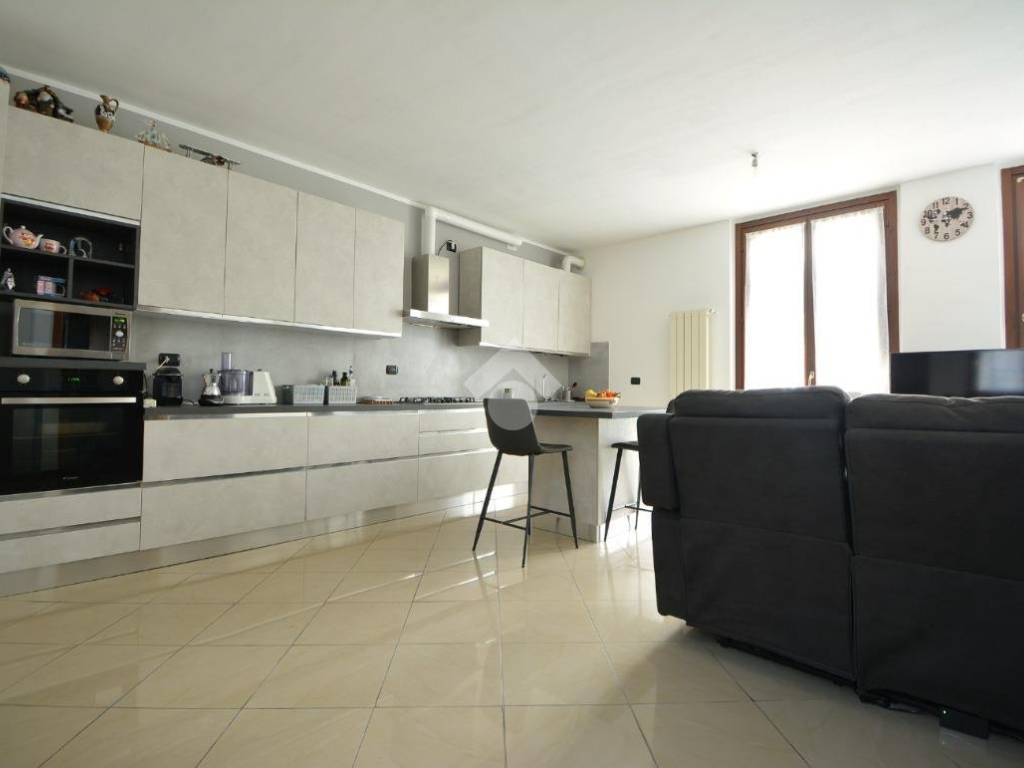 appartamento in vendita a Cavenago di Brianza