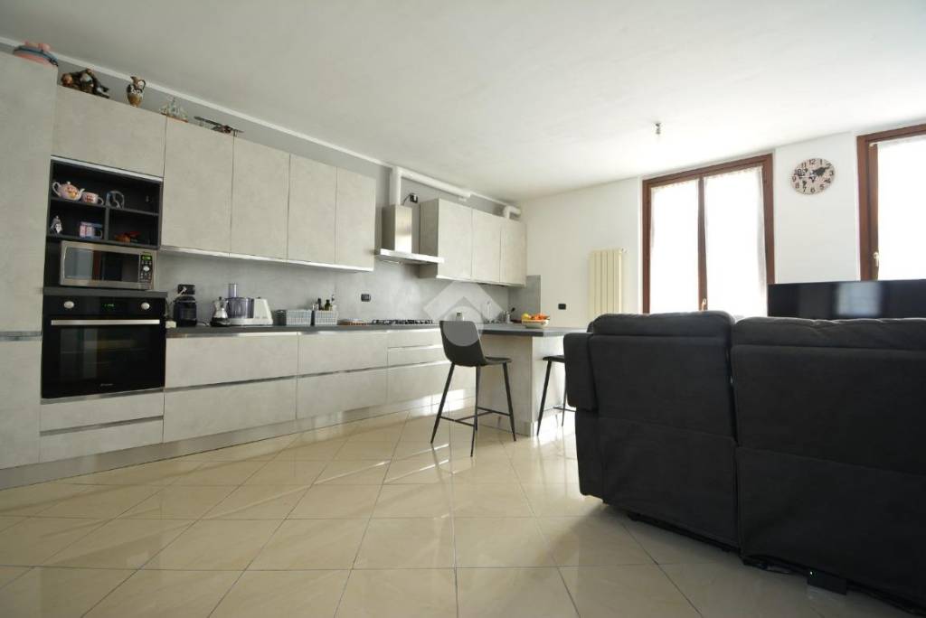 appartamento in vendita a Cavenago di Brianza