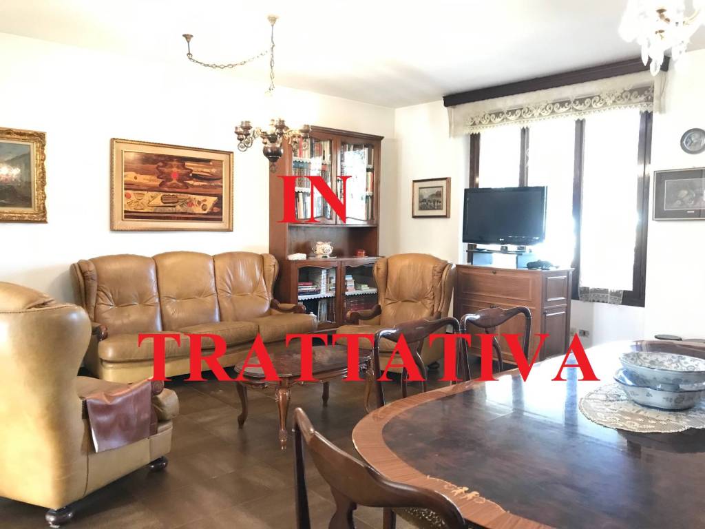 casa indipendente in vendita a Cavenago di Brianza