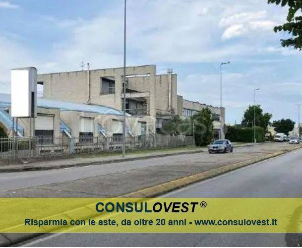 negozio in vendita a Cavenago di Brianza