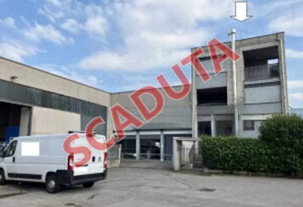 locale commerciale in vendita a Cavenago di Brianza