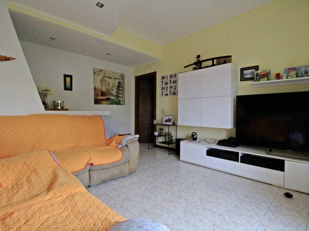 appartamento in vendita a Cavenago di Brianza