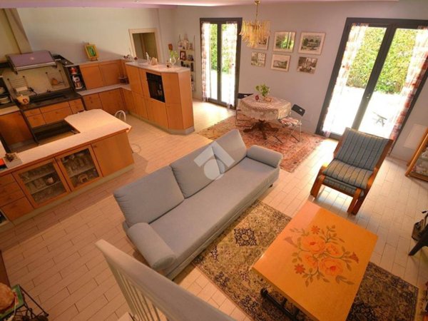 casa indipendente in vendita a Cavenago di Brianza
