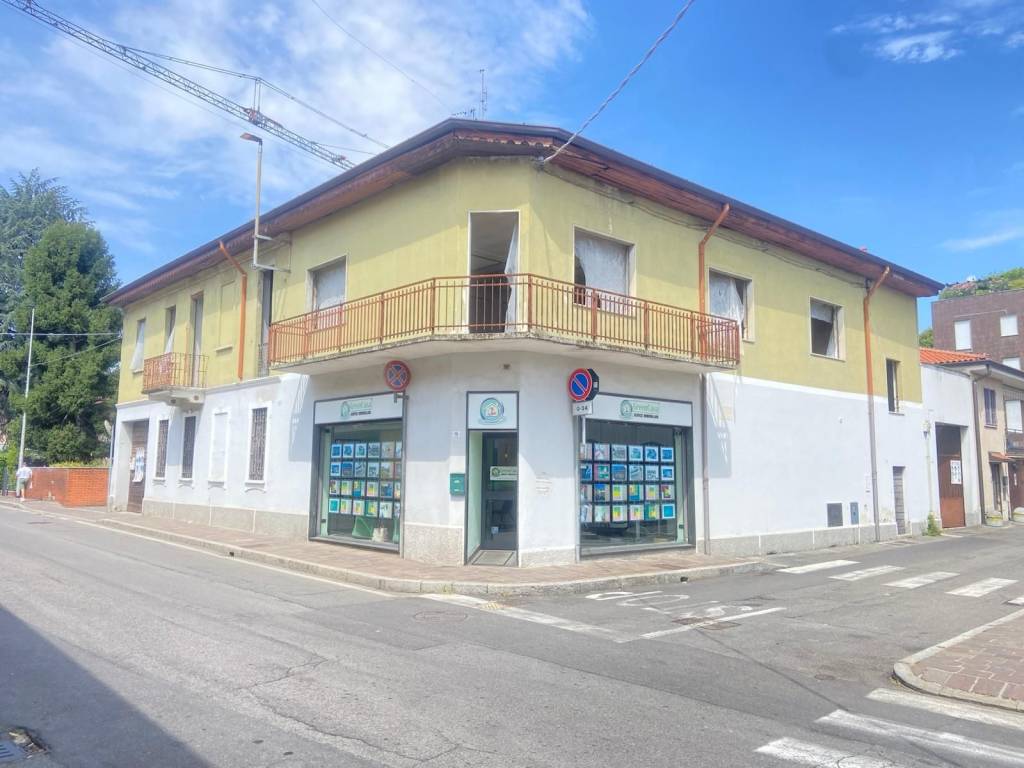 intera palazzina in vendita a Cavenago di Brianza