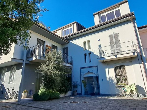 appartamento in vendita a Ceriano Laghetto
