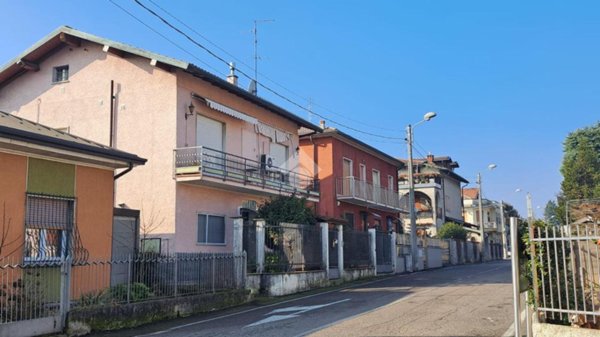 casa indipendente in vendita a Ceriano Laghetto in zona Villaggio Brollo