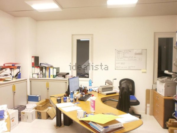 capannone in vendita a Ceriano Laghetto