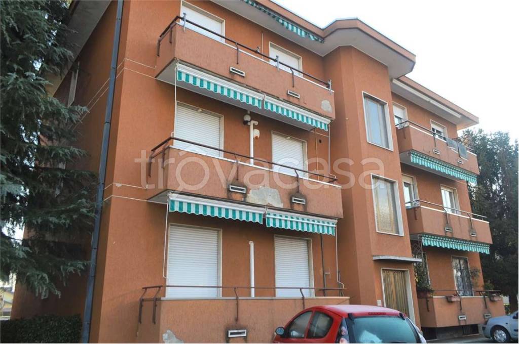 appartamento in vendita a Ceriano Laghetto