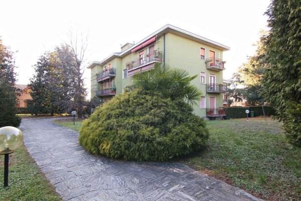 appartamento in vendita a Ceriano Laghetto