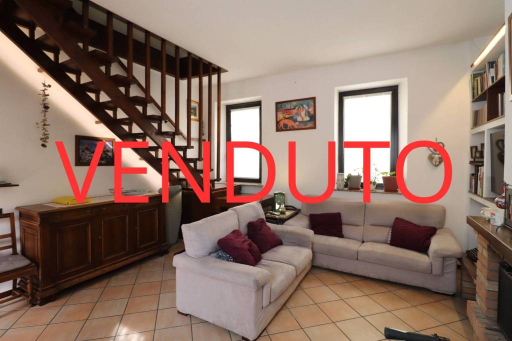 appartamento in vendita a Ceriano Laghetto