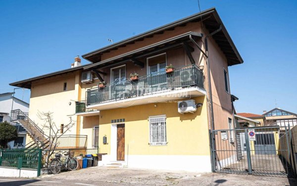 appartamento in vendita a Ceriano Laghetto