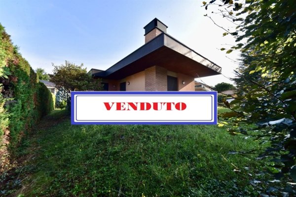 casa indipendente in vendita a Ceriano Laghetto