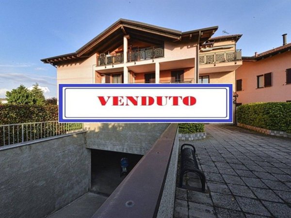 appartamento in vendita a Ceriano Laghetto