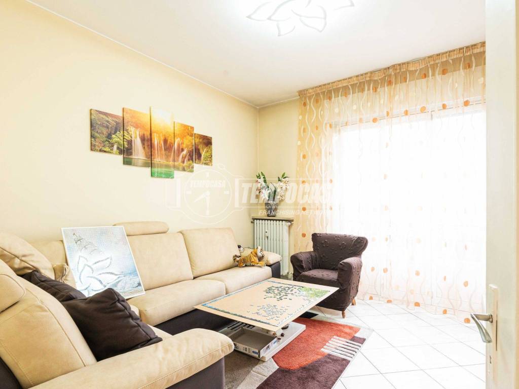 appartamento in vendita a Ceriano Laghetto