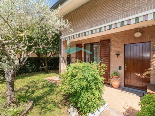 casa indipendente in vendita a Ceriano Laghetto