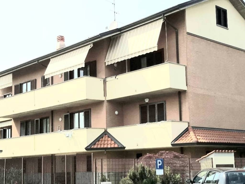 appartamento in vendita a Ceriano Laghetto