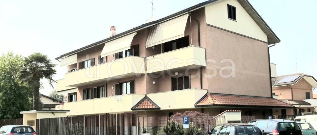 appartamento in vendita a Ceriano Laghetto