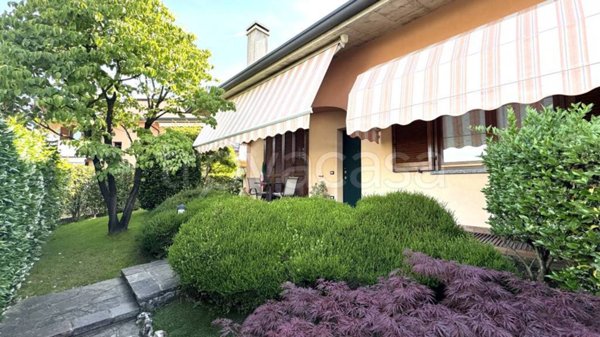 casa indipendente in vendita a Ceriano Laghetto