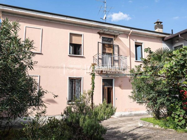 casa indipendente in vendita a Ceriano Laghetto