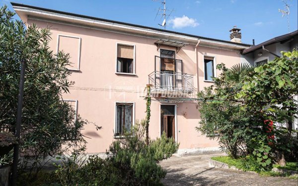 casa indipendente in vendita a Ceriano Laghetto
