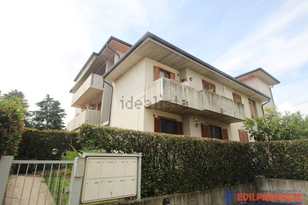 appartamento in vendita a Ceriano Laghetto