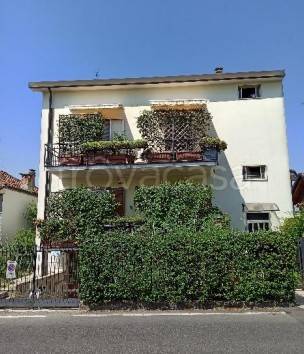 appartamento in vendita a Ceriano Laghetto