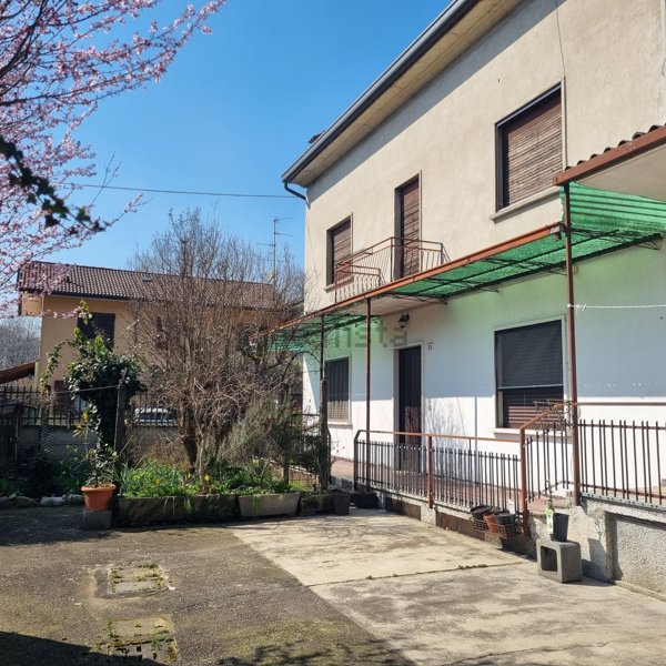 casa indipendente in vendita a Ceriano Laghetto