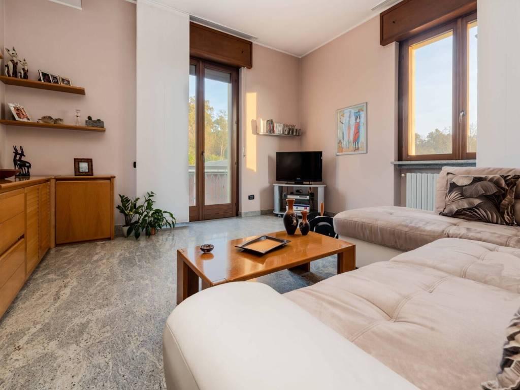 appartamento in vendita a Ceriano Laghetto