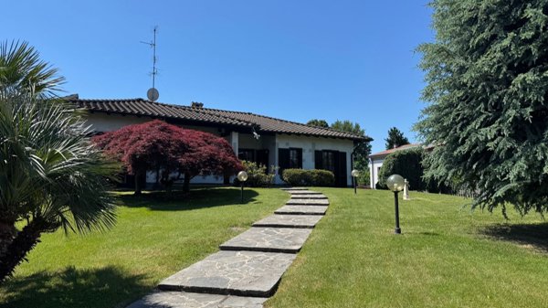 casa indipendente in vendita a Ceriano Laghetto